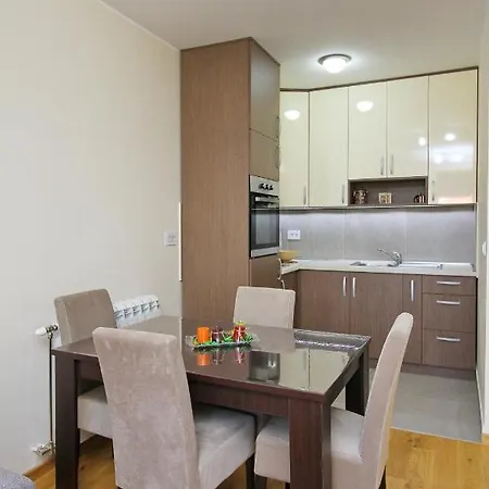 Laki ズラティボール