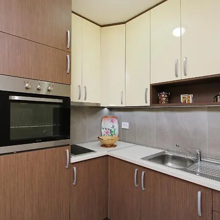 Laki * ズラティボール