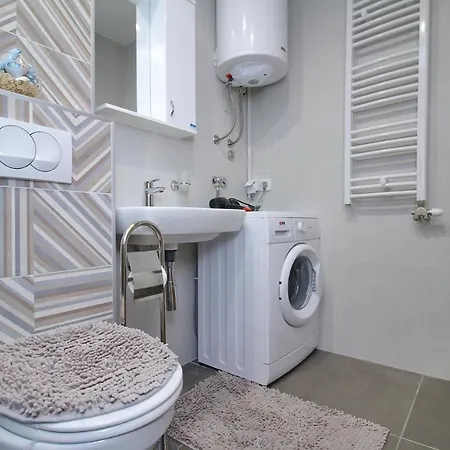 Laki ズラティボール