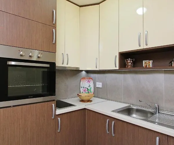 Laki * 兹拉蒂博尔