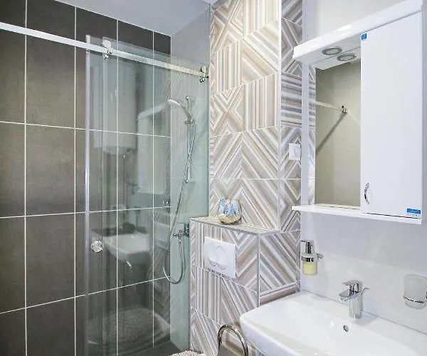 Laki * 兹拉蒂博尔