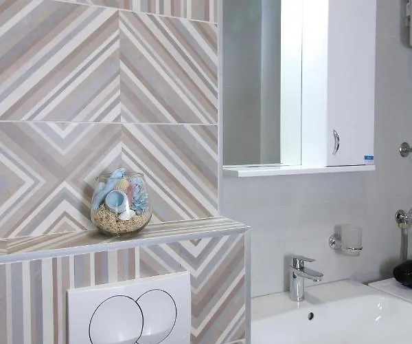 Laki 兹拉蒂博尔