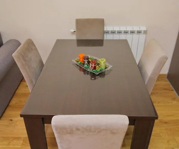 公寓 Laki 兹拉蒂博尔