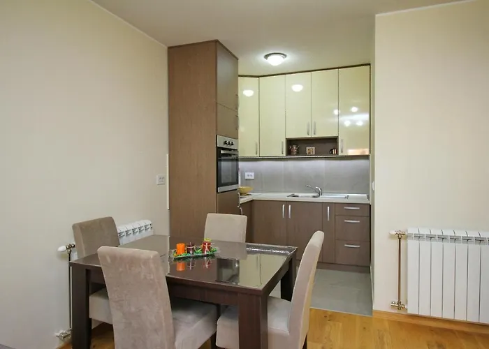 Laki 兹拉蒂博尔